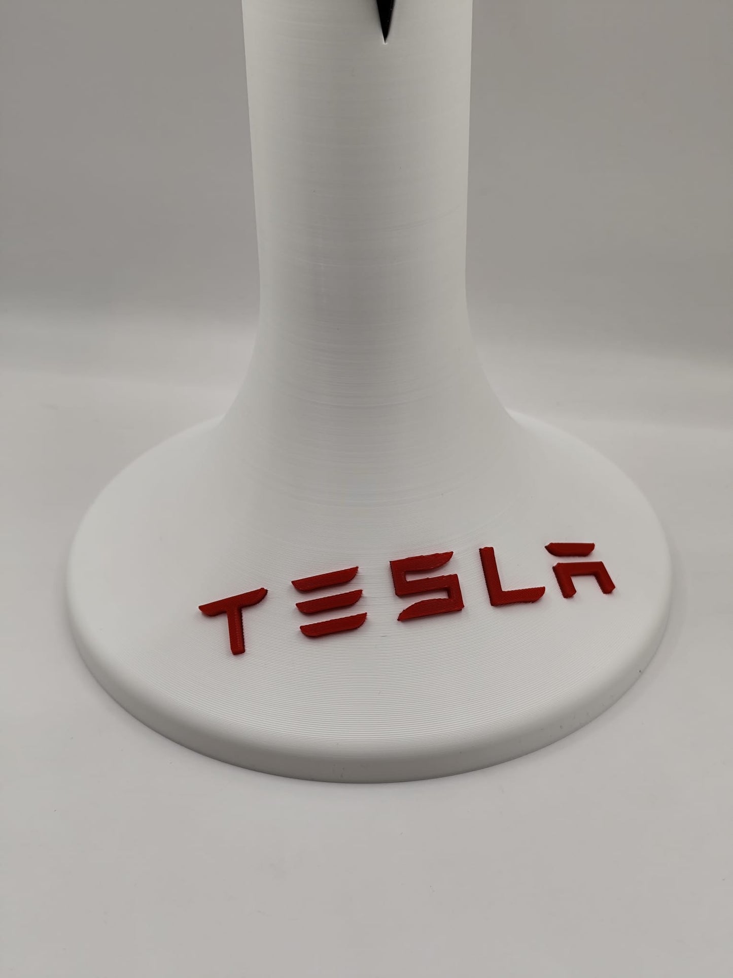 Headphone Stand Tesla