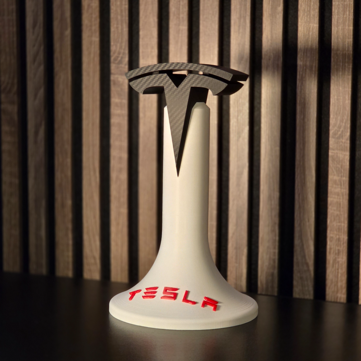 Headphone Stand Tesla