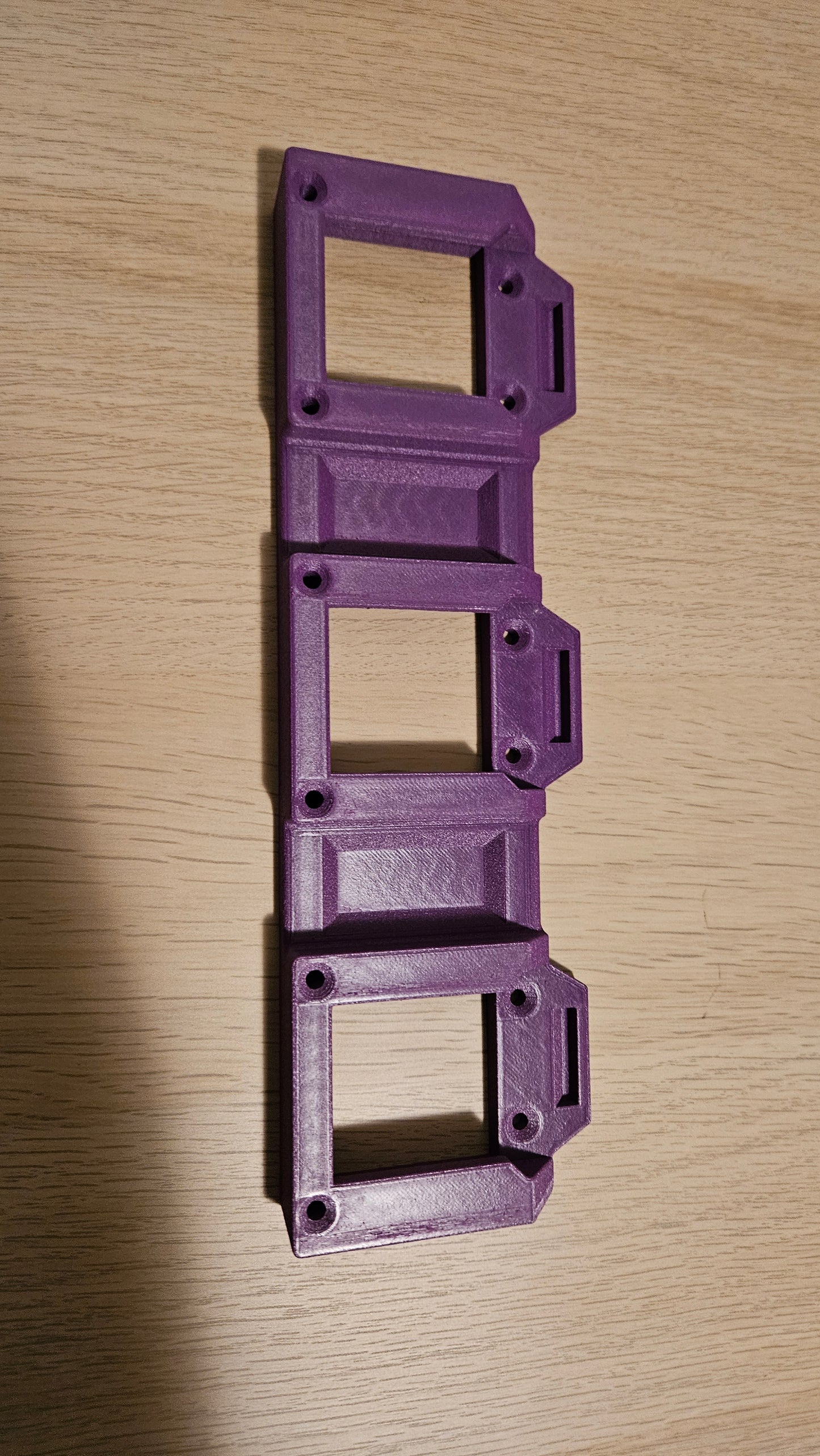 Suporte de Parede Triplo para Baterias Parkside® X20V