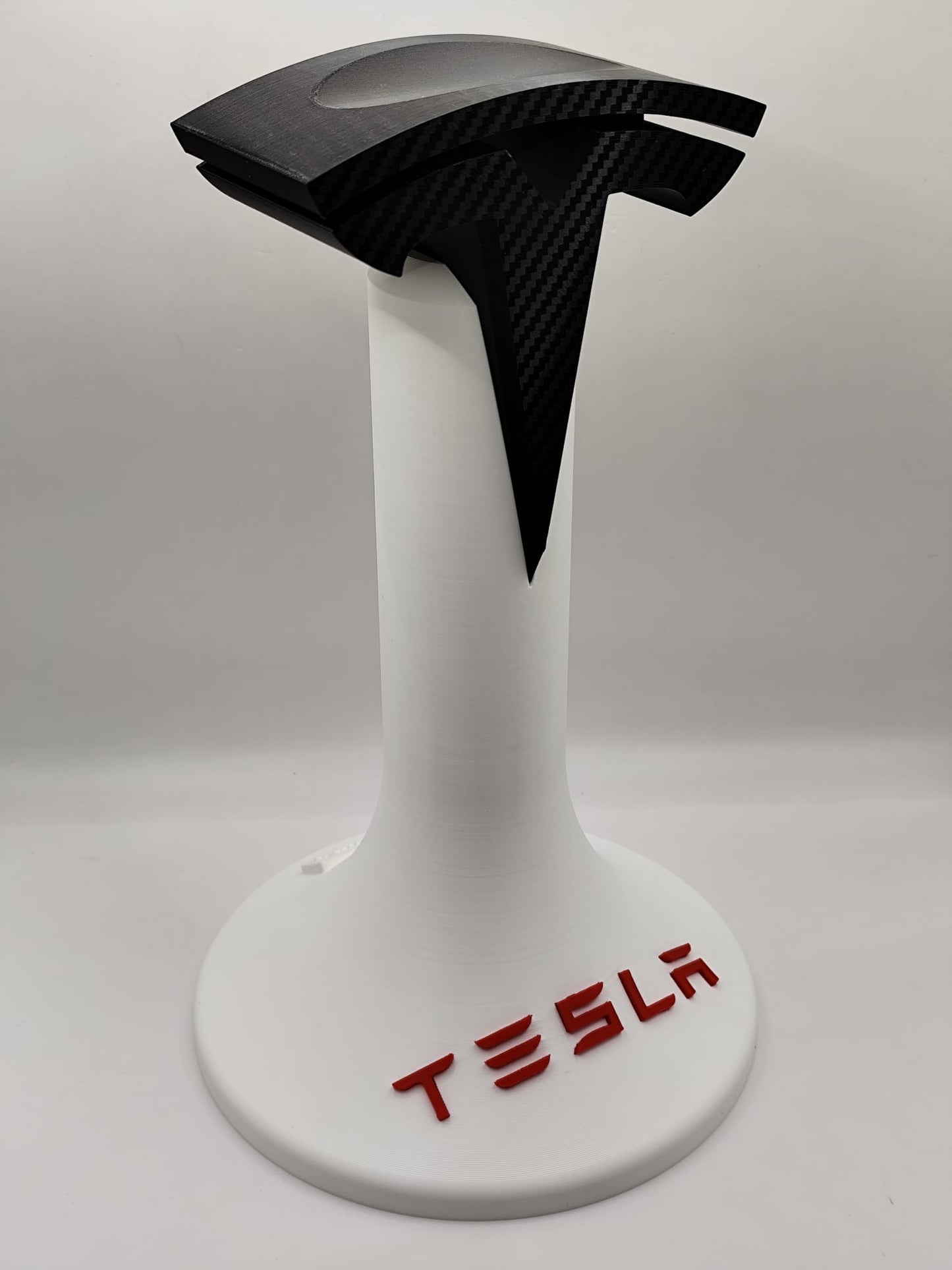 Headphone Stand Tesla