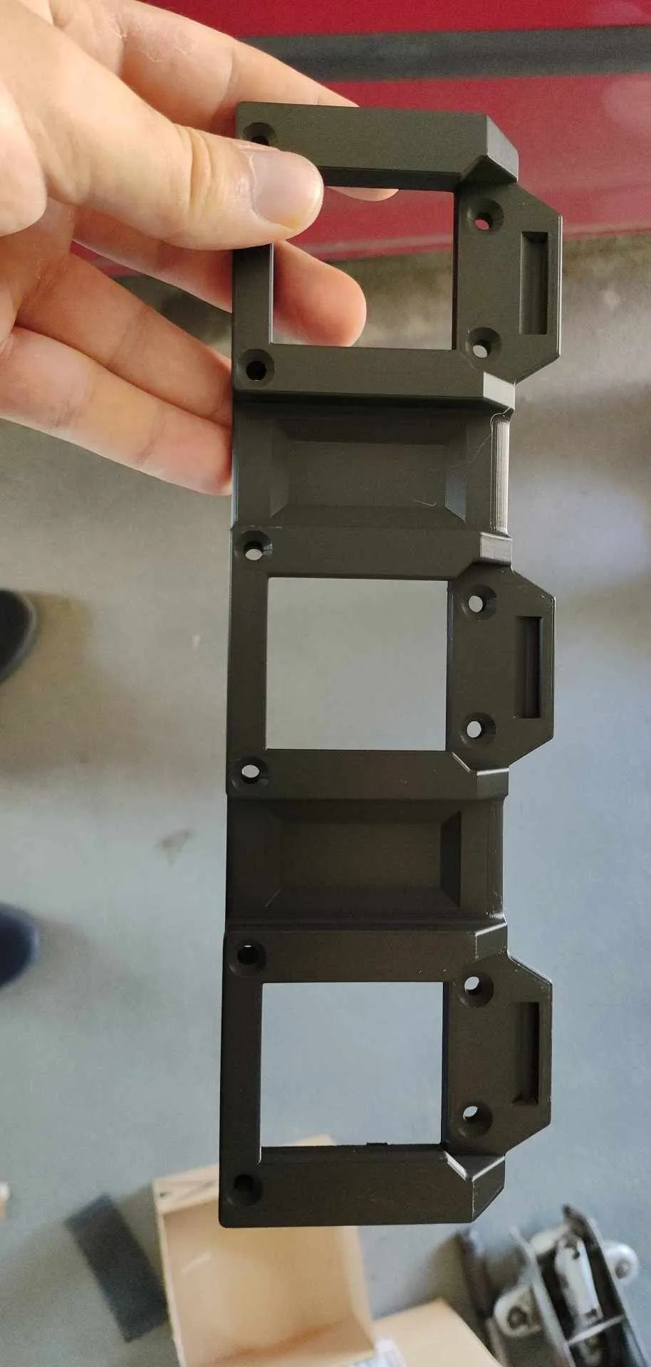 Suporte de Parede Triplo para Baterias Parkside® X20V