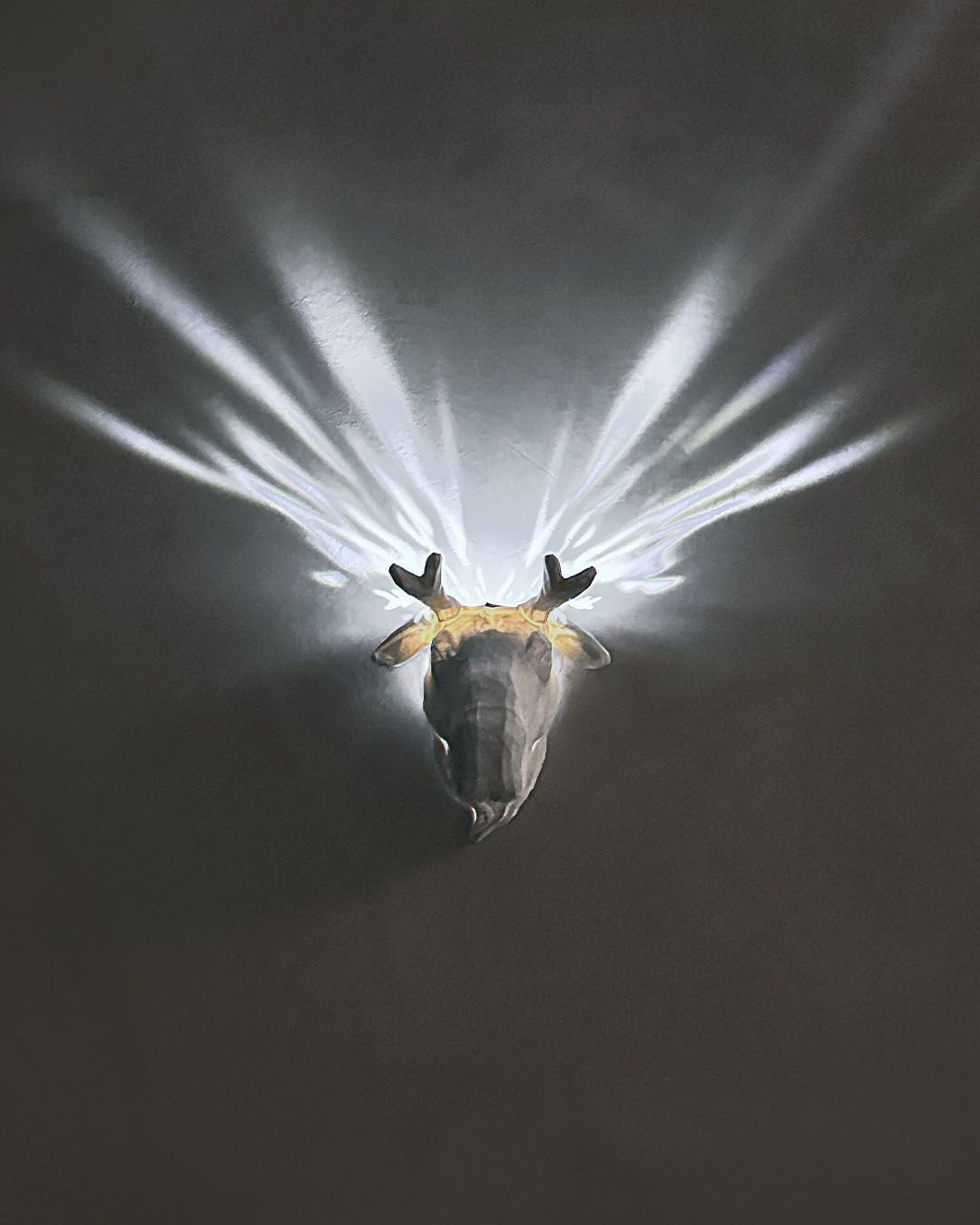Alce Alto Iluminado